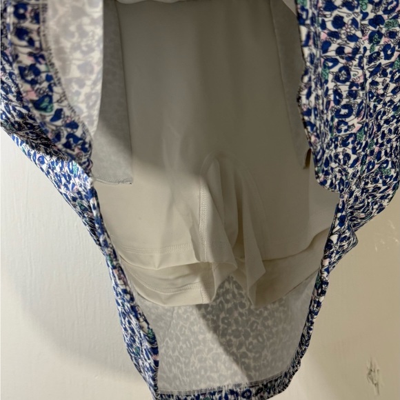 Peter Millar Floral Blue and Green Women's Skort - Picture 4 of 4